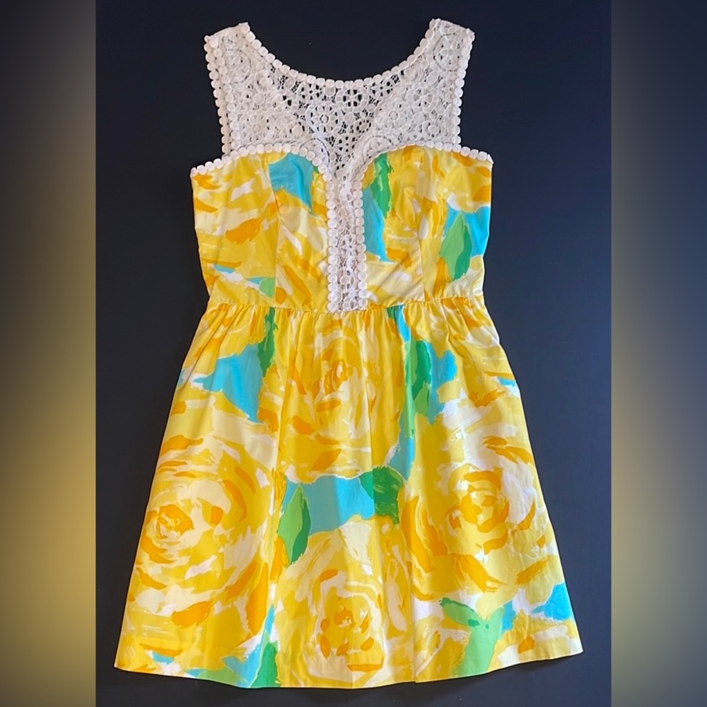 Lilly Pulitzer yellow floral print dress. Size 4